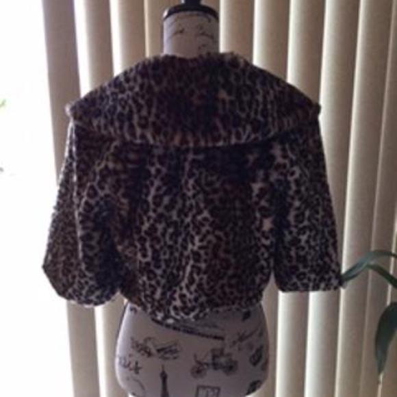 NWT! ALFANI ANIMAL PRINT FAUX FUR JACKET SIZE M - Picture 4 of 6